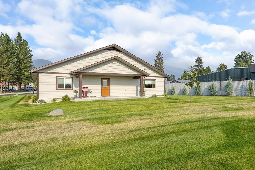 Photo of 42 Clubhouse Way, Stevensville, MT 59870 (MLS # 30066905)