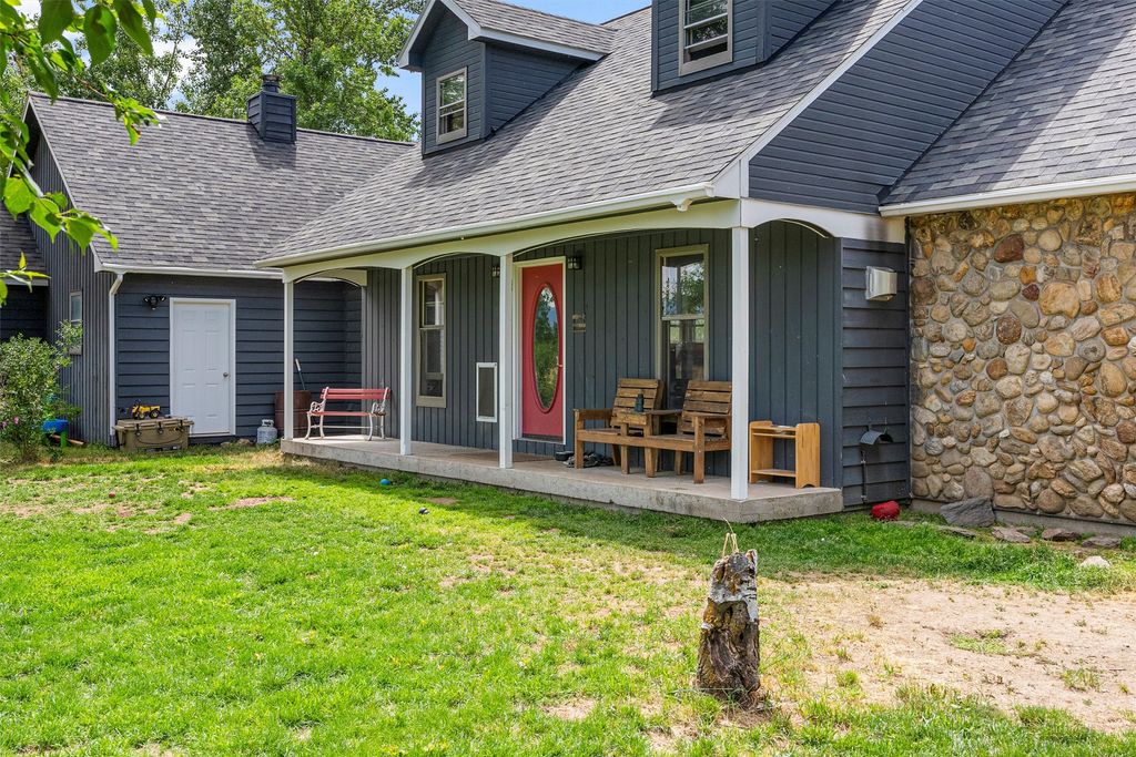 Photo of 363 Poplar Lane, Florence, MT 59833 (MLS # 30064827)