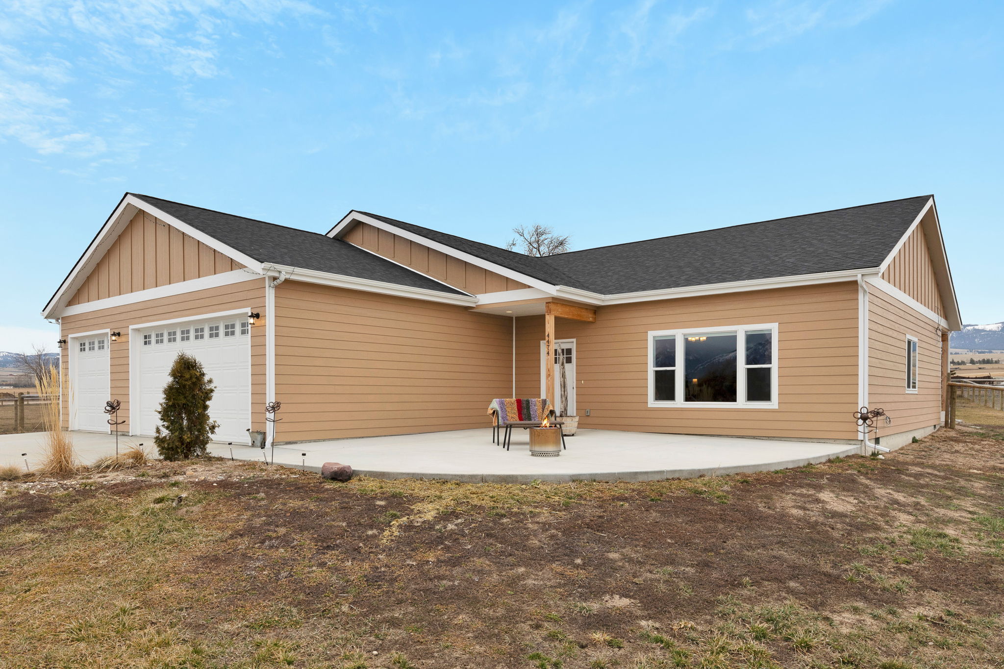 4474 Ludwig Lane