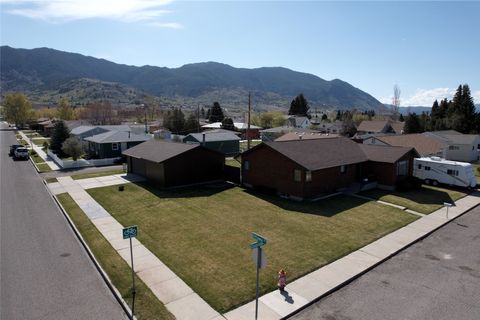 Tiny photo for 2406 Gladstone Avenue, Butte, MT 59701 (MLS # 30070844)