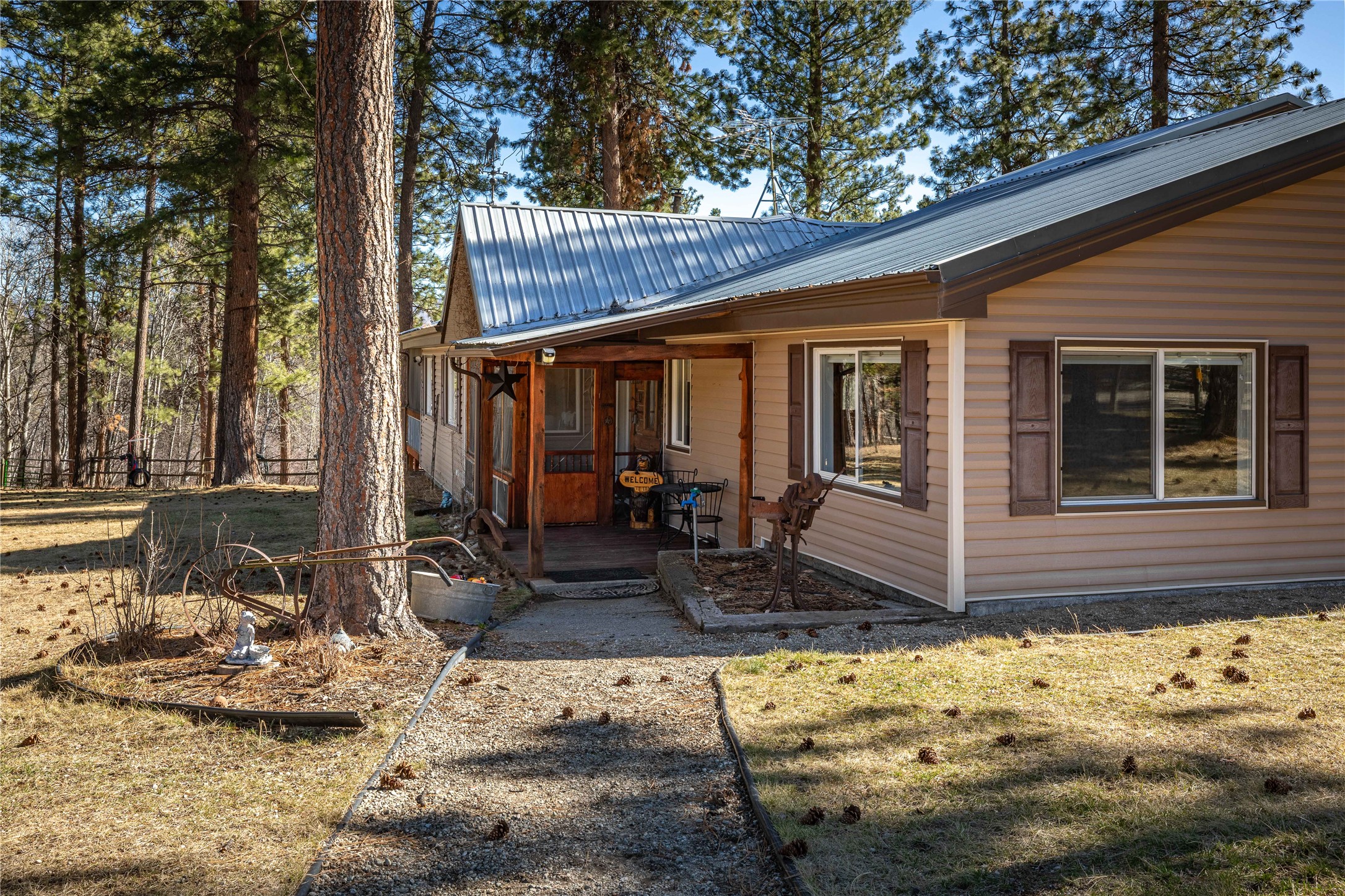 443 N Gold Creek Loop