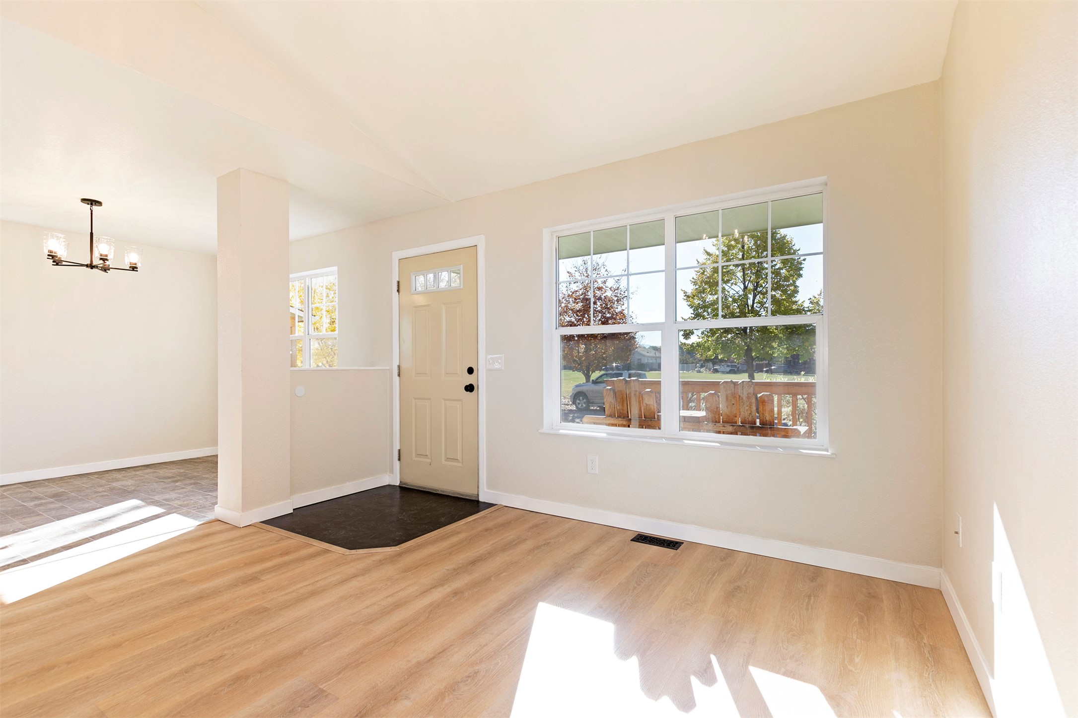 4246 Bordeaux Boulevard