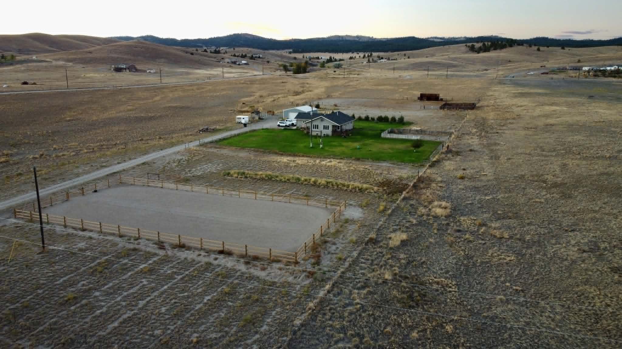 1910 No Creek Court