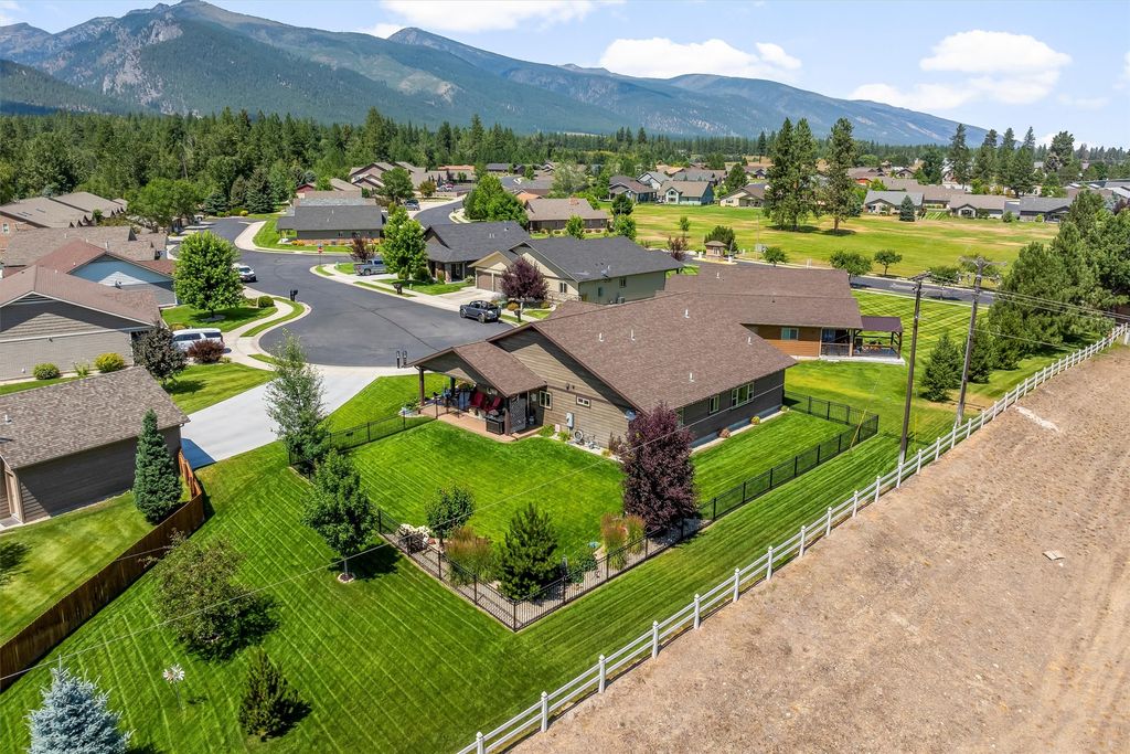 Photo of 26 Success Court, Stevensville, MT 59870 (MLS # 30054607)