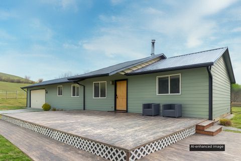 Photo of 755 Dry Gulch Road, Stevensville, MT 59870 (MLS # 30069734)