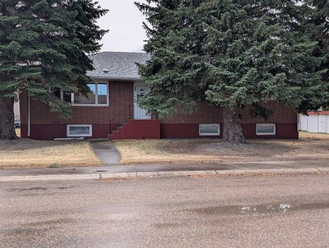 Photo of 300 Gallatin Street, Shelby, MT 59474 (MLS # 30068736)
