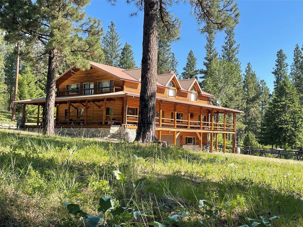 Photo of 560 Hayes Creek Road, Hamilton, MT 59840 (MLS # 30053121)