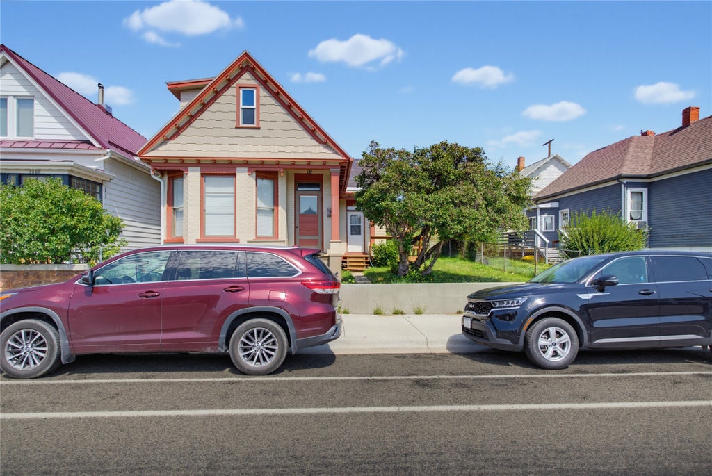 Photo of 1005 W Park Street, Butte, MT 59701 (MLS # 30077272)
