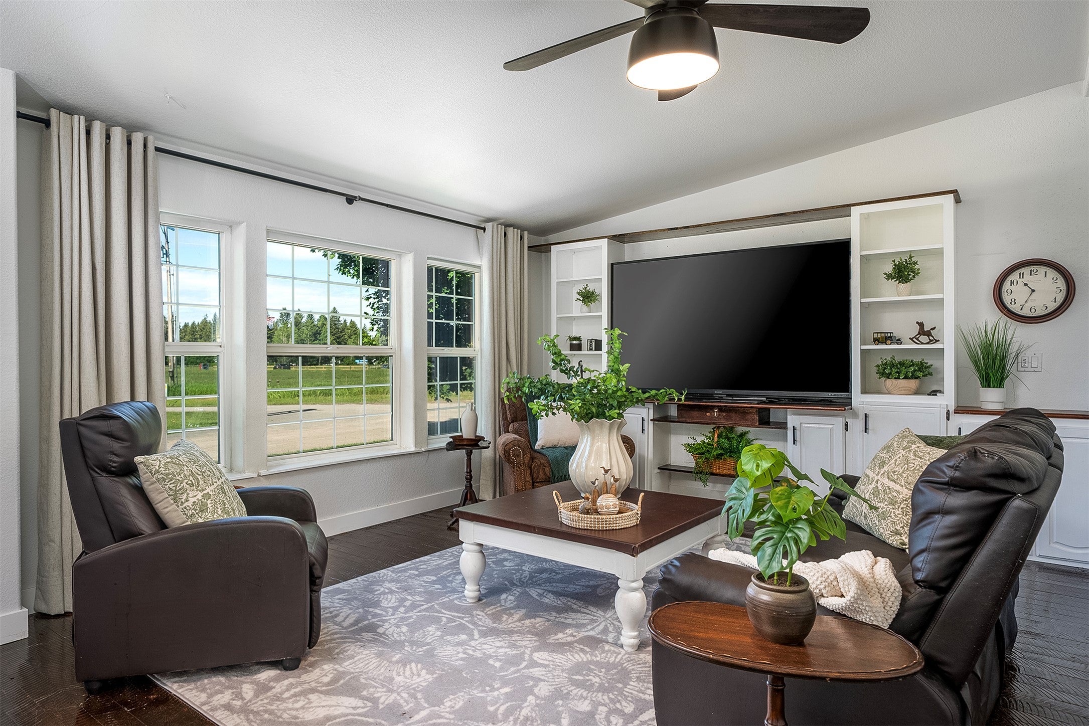 111 W Reserve Drive