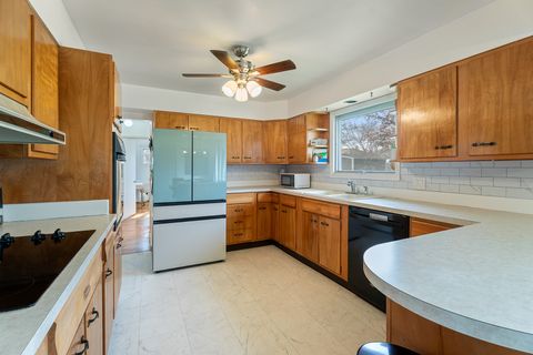 Tiny photo for 2215 E 6th Avenue, Helena, MT 59601 (MLS # 30069145)