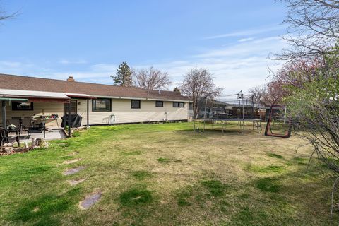 Tiny photo for 2215 E 6th Avenue, Helena, MT 59601 (MLS # 30069145)