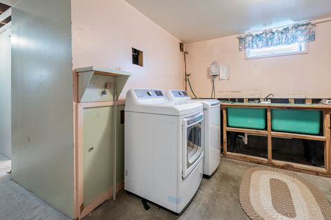 Tiny photo for 2215 E 6th Avenue, Helena, MT 59601 (MLS # 30069145)