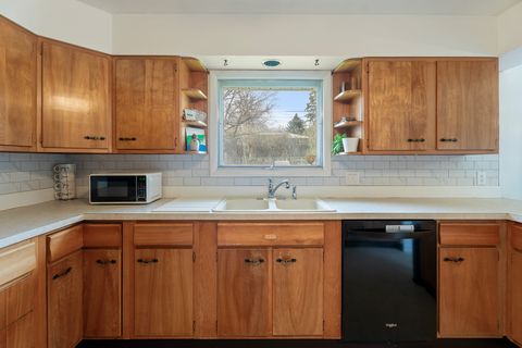 Tiny photo for 2215 E 6th Avenue, Helena, MT 59601 (MLS # 30069145)