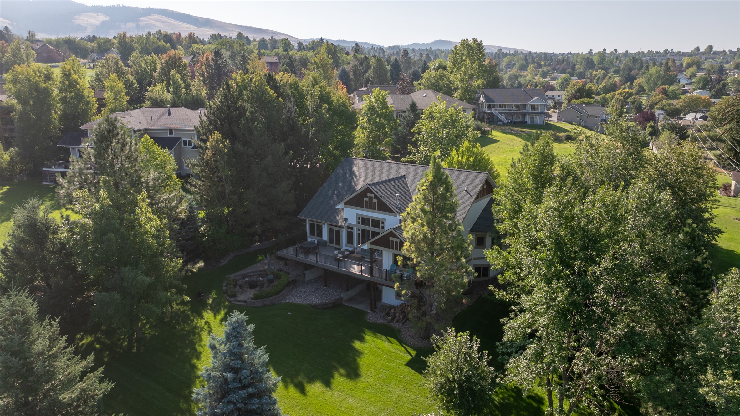 2976 Saint Thomas Drive