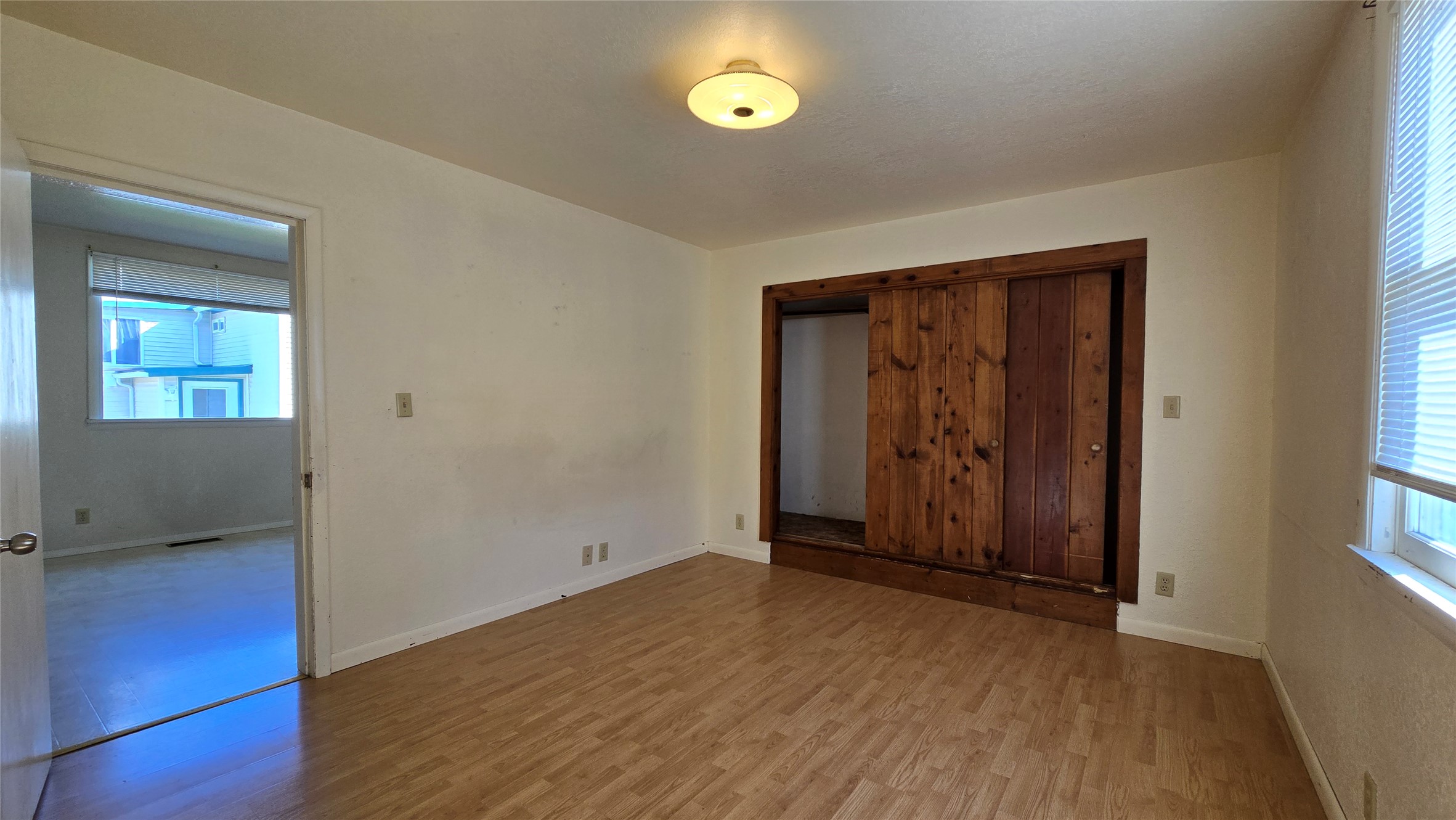 Kalispell, Montana 59901, United States, 3 Bedrooms Bedrooms, ,1 BathroomBathrooms,Residential,Pending,118729