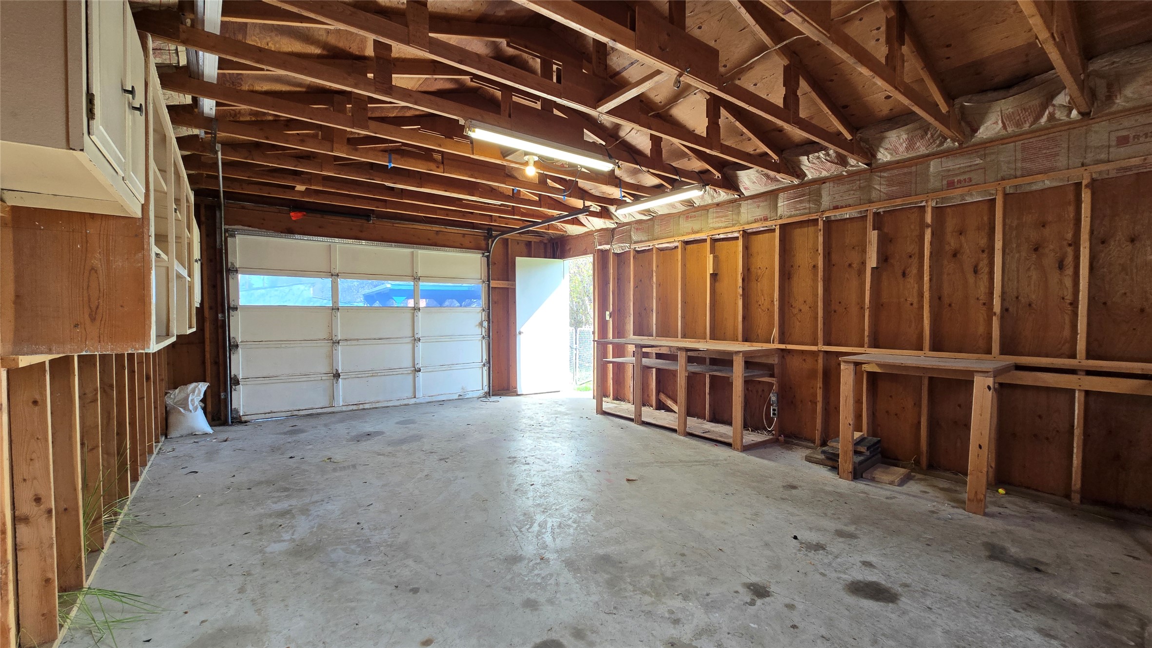 Kalispell, Montana 59901, United States, 3 Bedrooms Bedrooms, ,1 BathroomBathrooms,Residential,Pending,118729