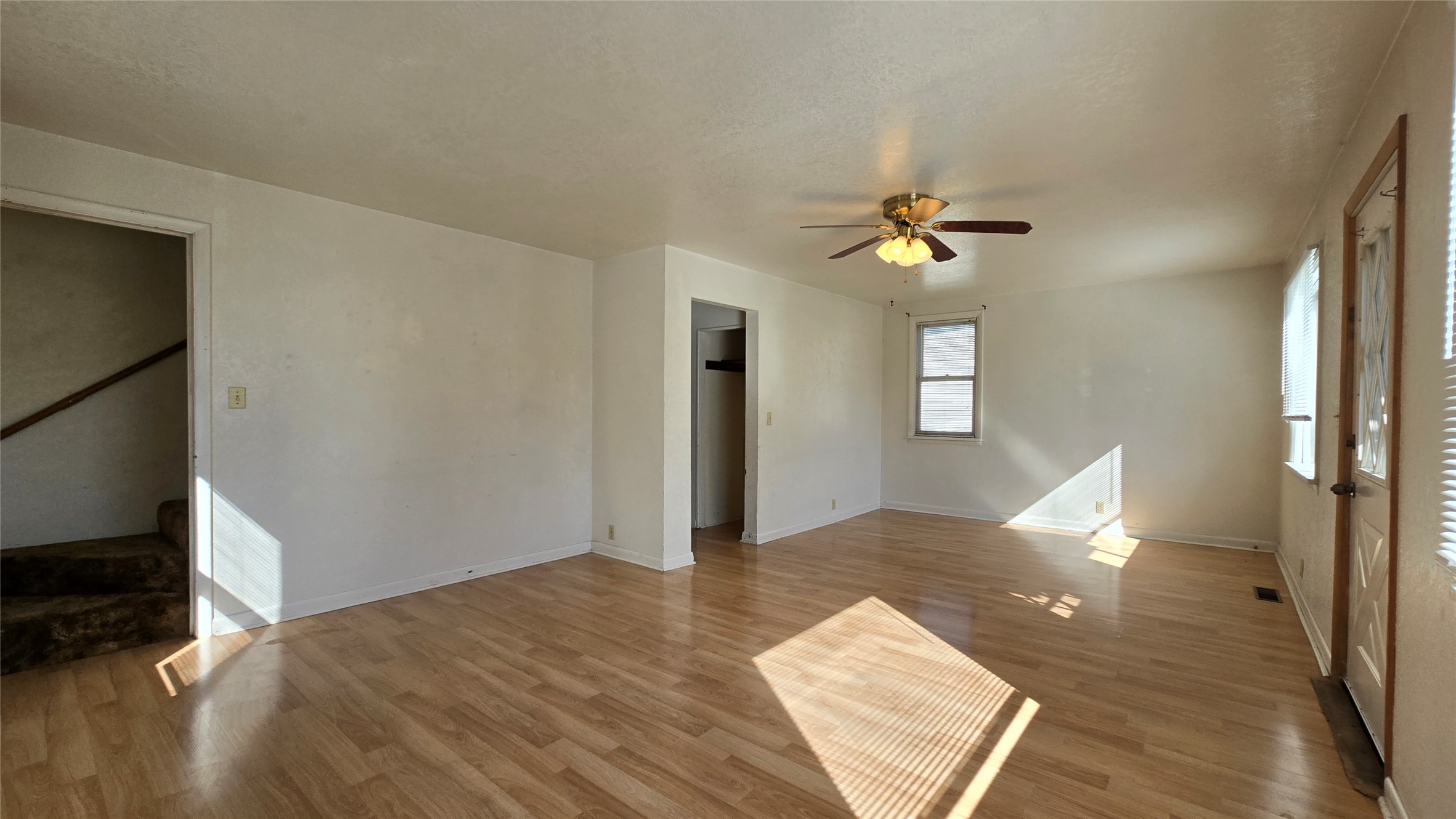 Kalispell, Montana 59901, United States, 3 Bedrooms Bedrooms, ,1 BathroomBathrooms,Residential,Pending,118729