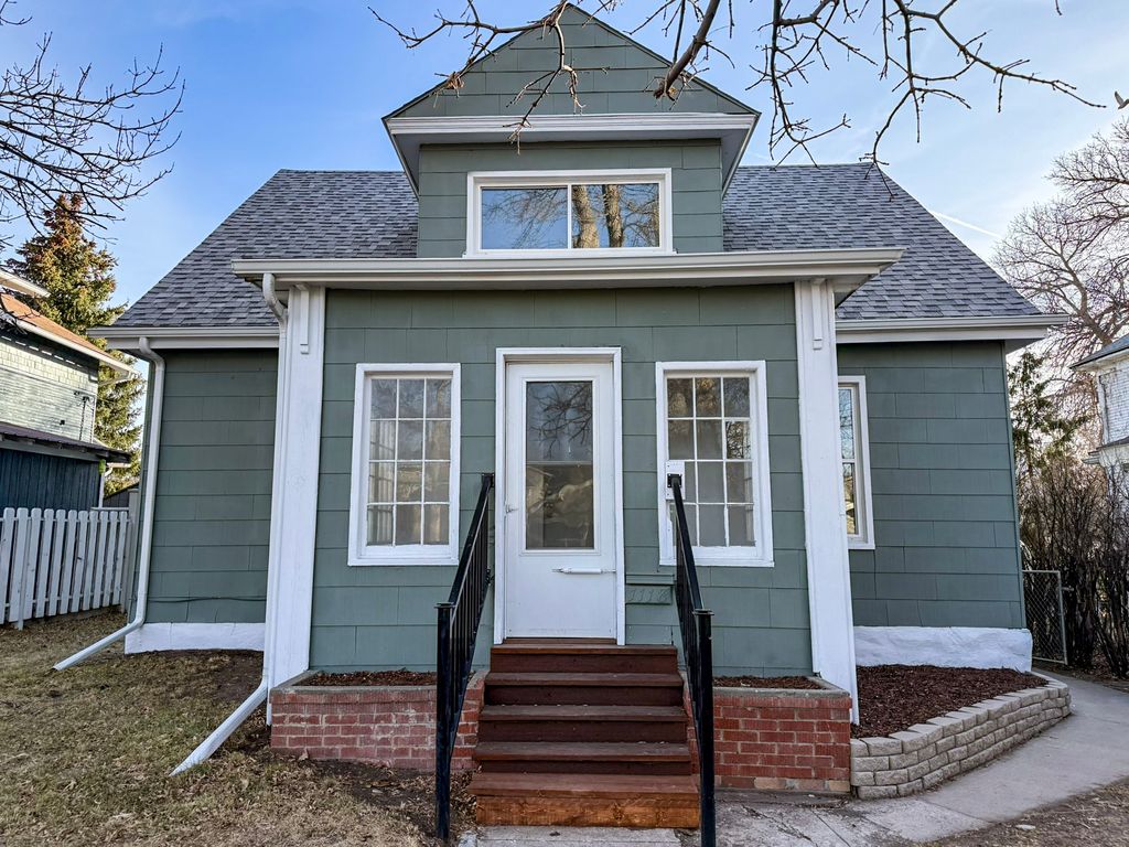 Photo of 1118 5th Avenue N, Great Falls, MT 59401 (MLS # 30065118)