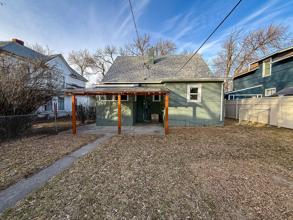 Photo of 1118 5th Avenue N, Great Falls, MT 59401 (MLS # 30065118)
