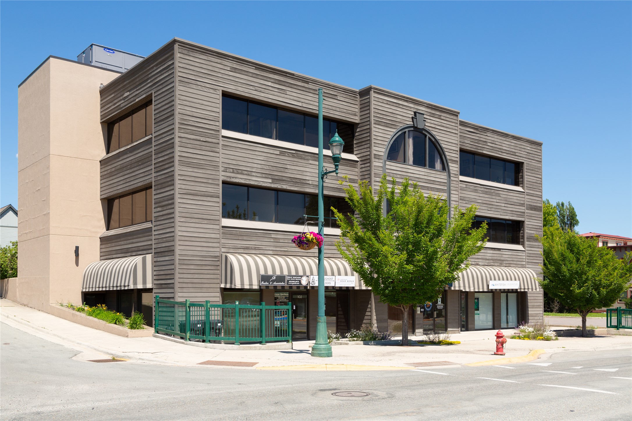 100 E 2nd Street 4,5,7