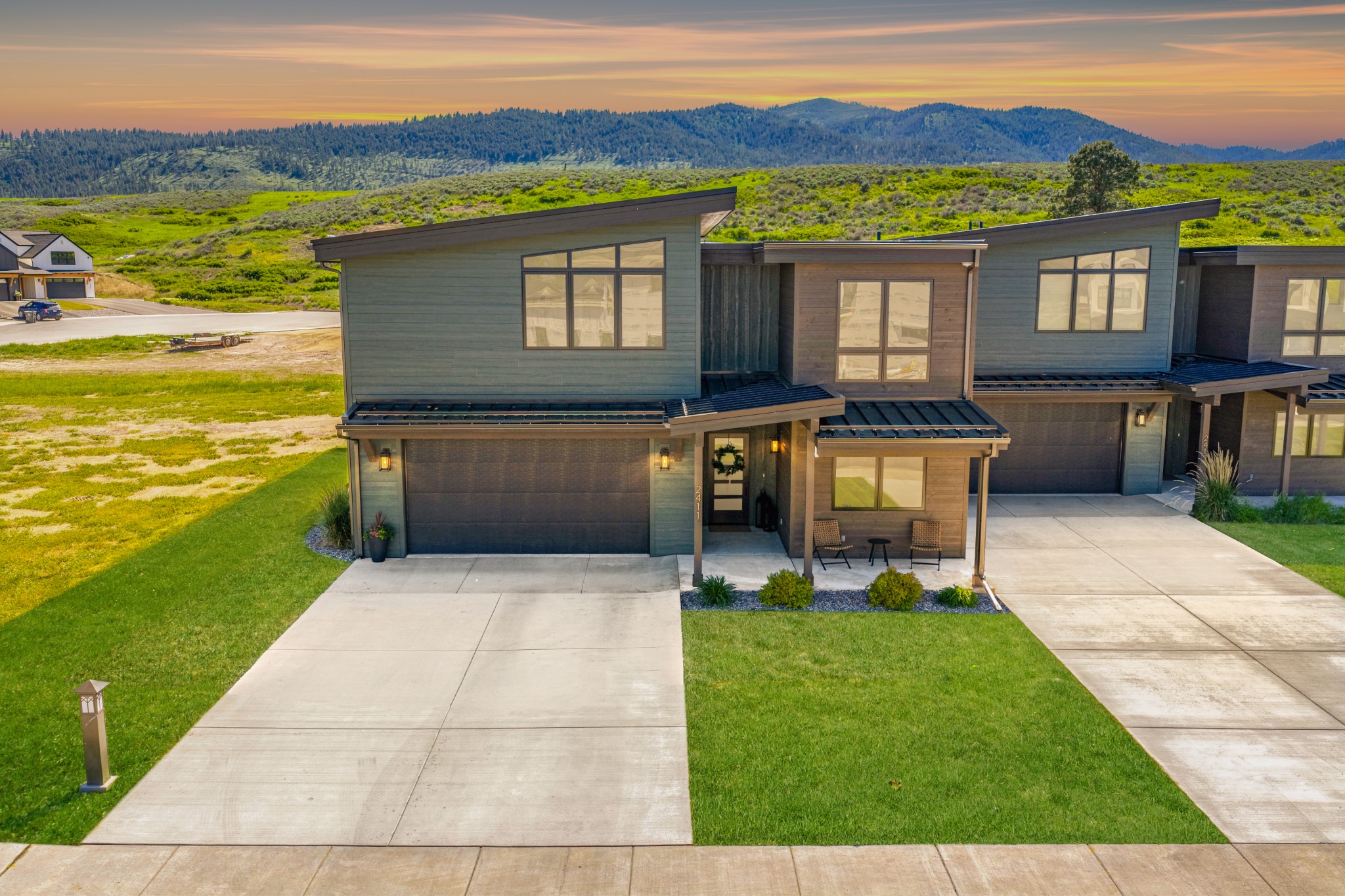 2411 Pale Evening Court