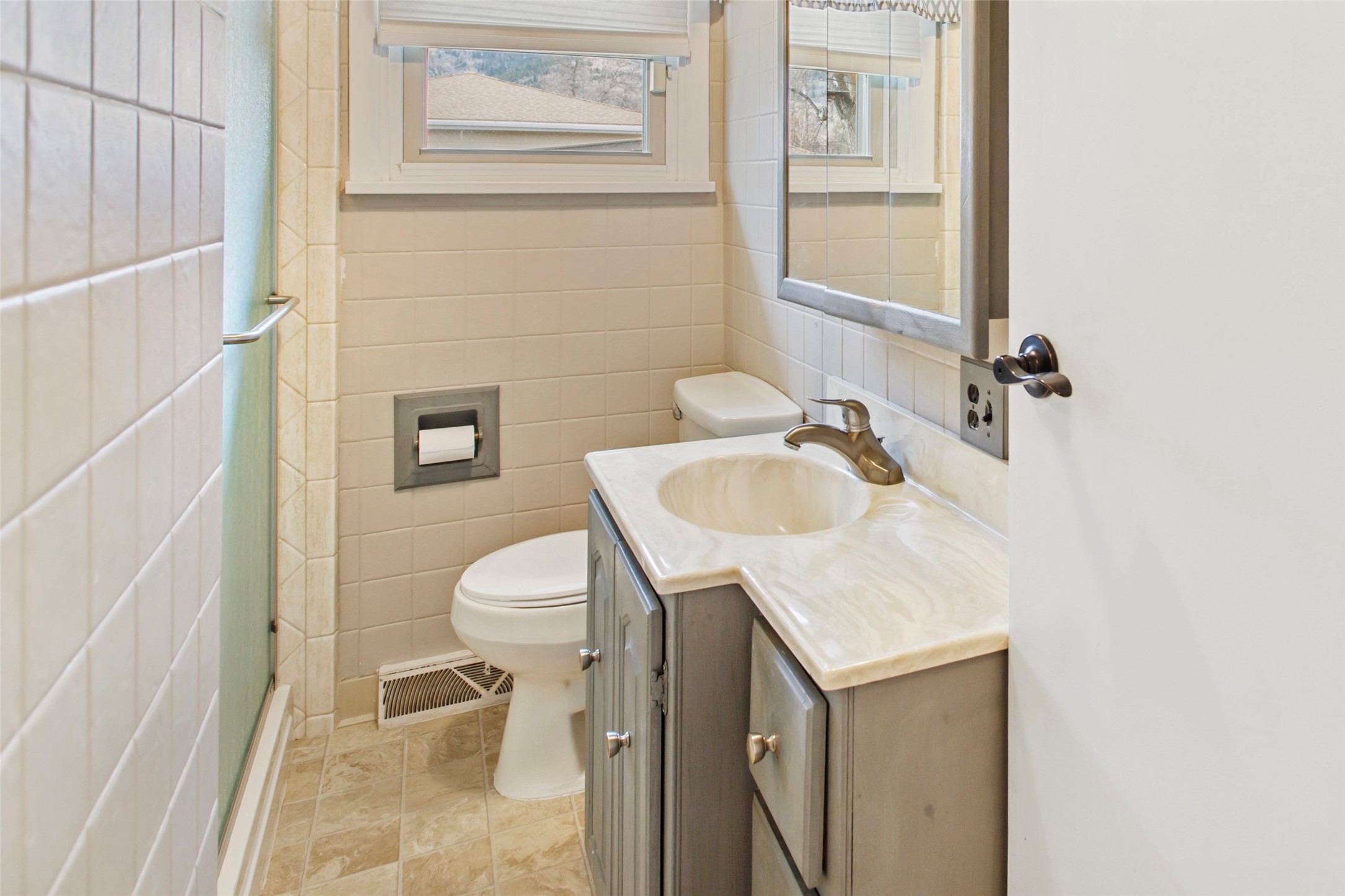 Butte, Montana 59701, United States, 4 Bedrooms Bedrooms, ,2 BathroomsBathrooms,Residential,Pending,24884