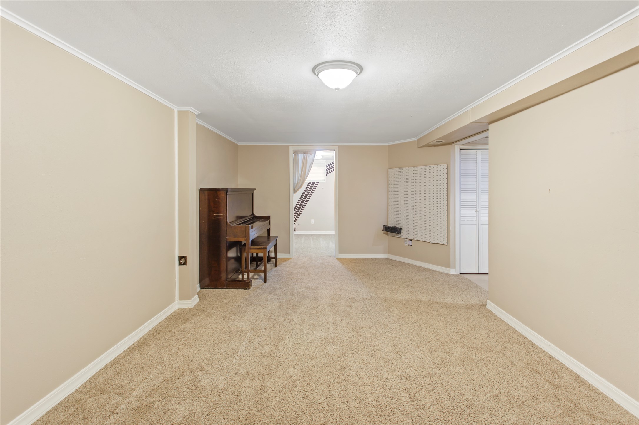 Butte, Montana 59701, United States, 4 Bedrooms Bedrooms, ,2 BathroomsBathrooms,Residential,Pending,24884