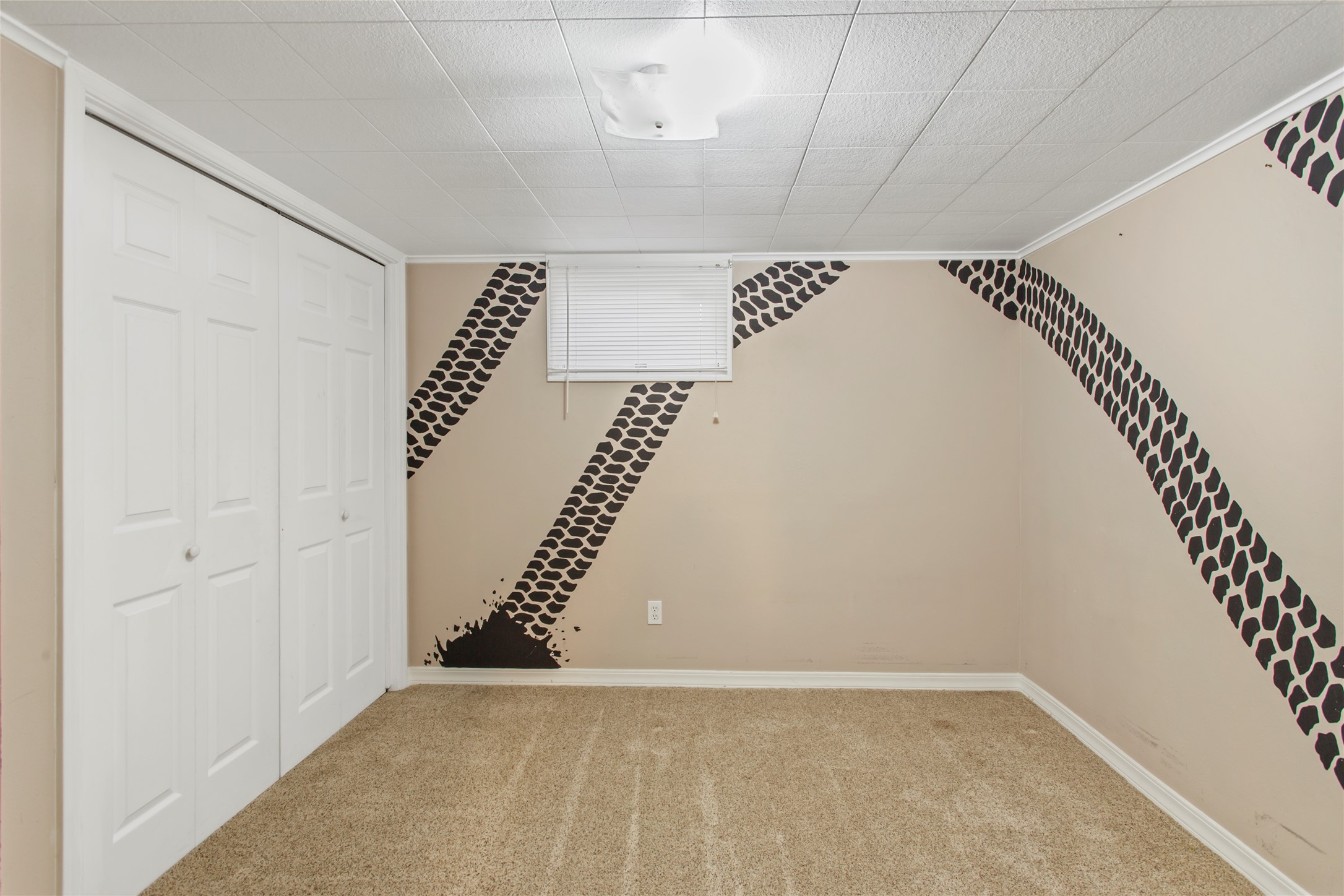 Butte, Montana 59701, United States, 4 Bedrooms Bedrooms, ,2 BathroomsBathrooms,Residential,Pending,24884