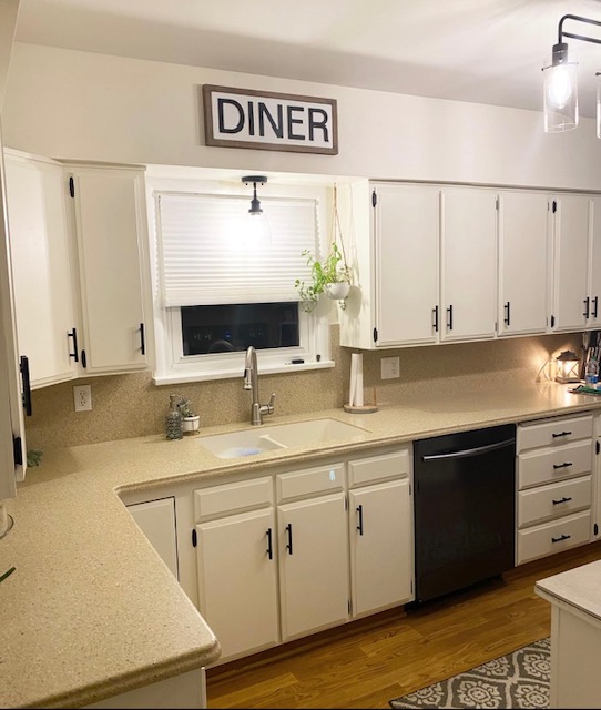 Butte, Montana 59701, United States, 4 Bedrooms Bedrooms, ,2 BathroomsBathrooms,Residential,Pending,24884