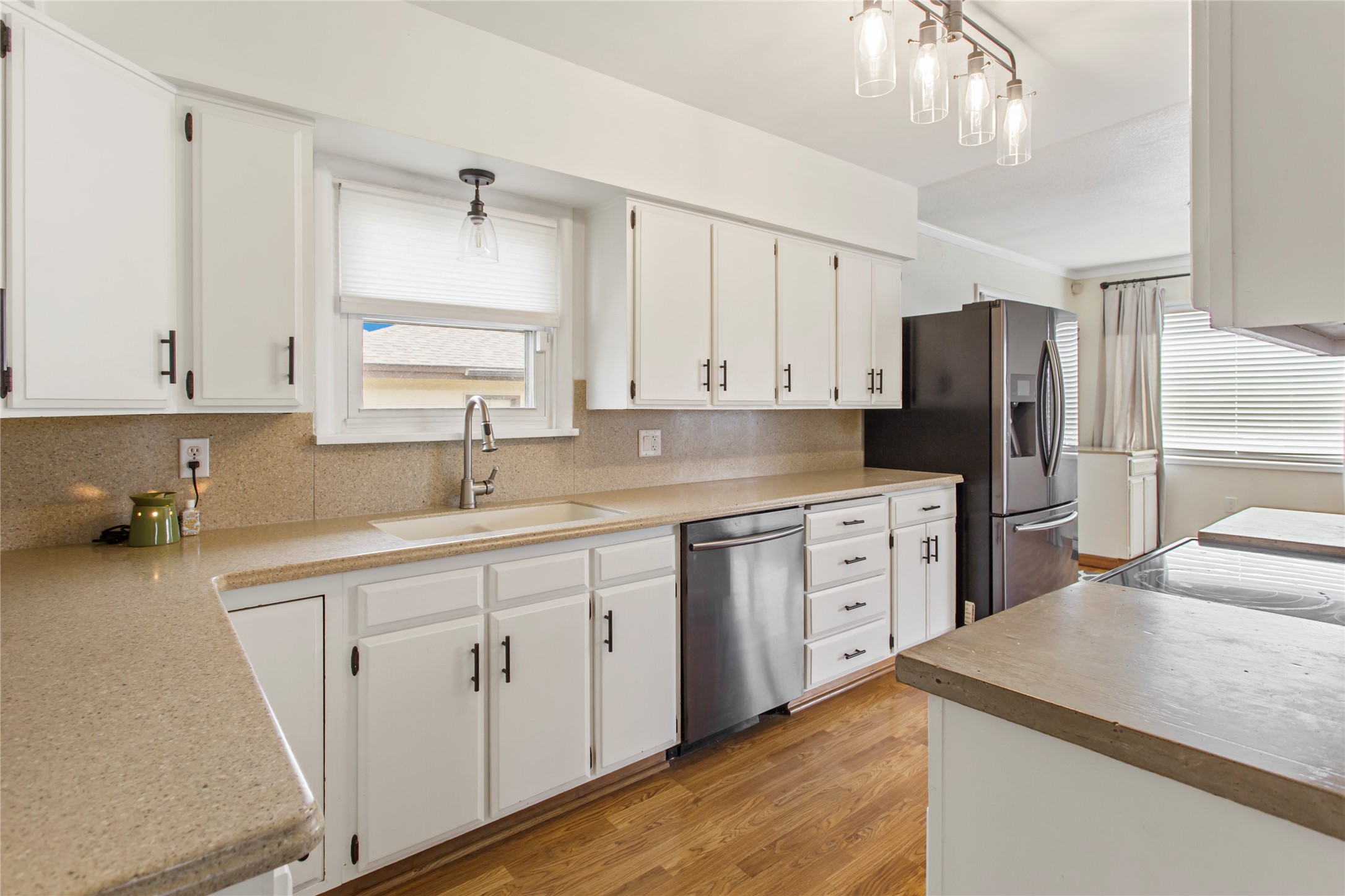 Butte, Montana 59701, United States, 4 Bedrooms Bedrooms, ,2 BathroomsBathrooms,Residential,Pending,24884