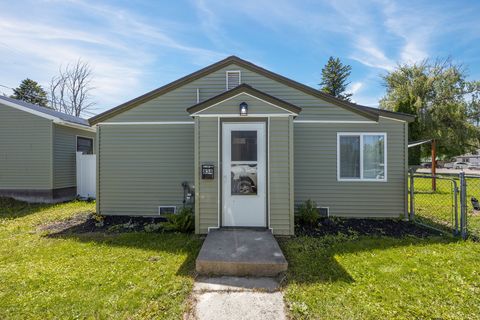 Photo of 834 2nd Street W, Kalispell, MT 59901 (MLS # 30072731)