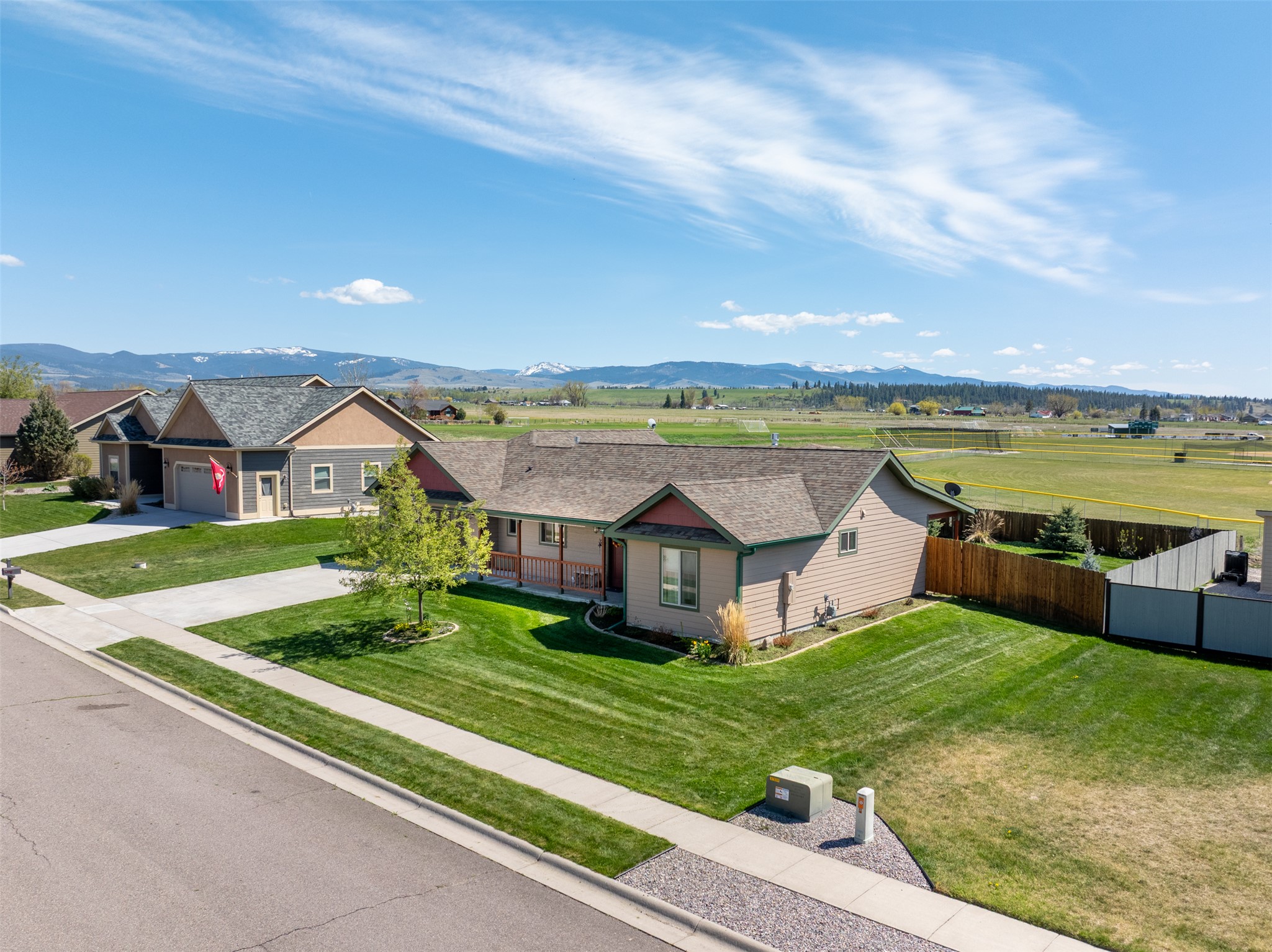 1321 Creekside Drive