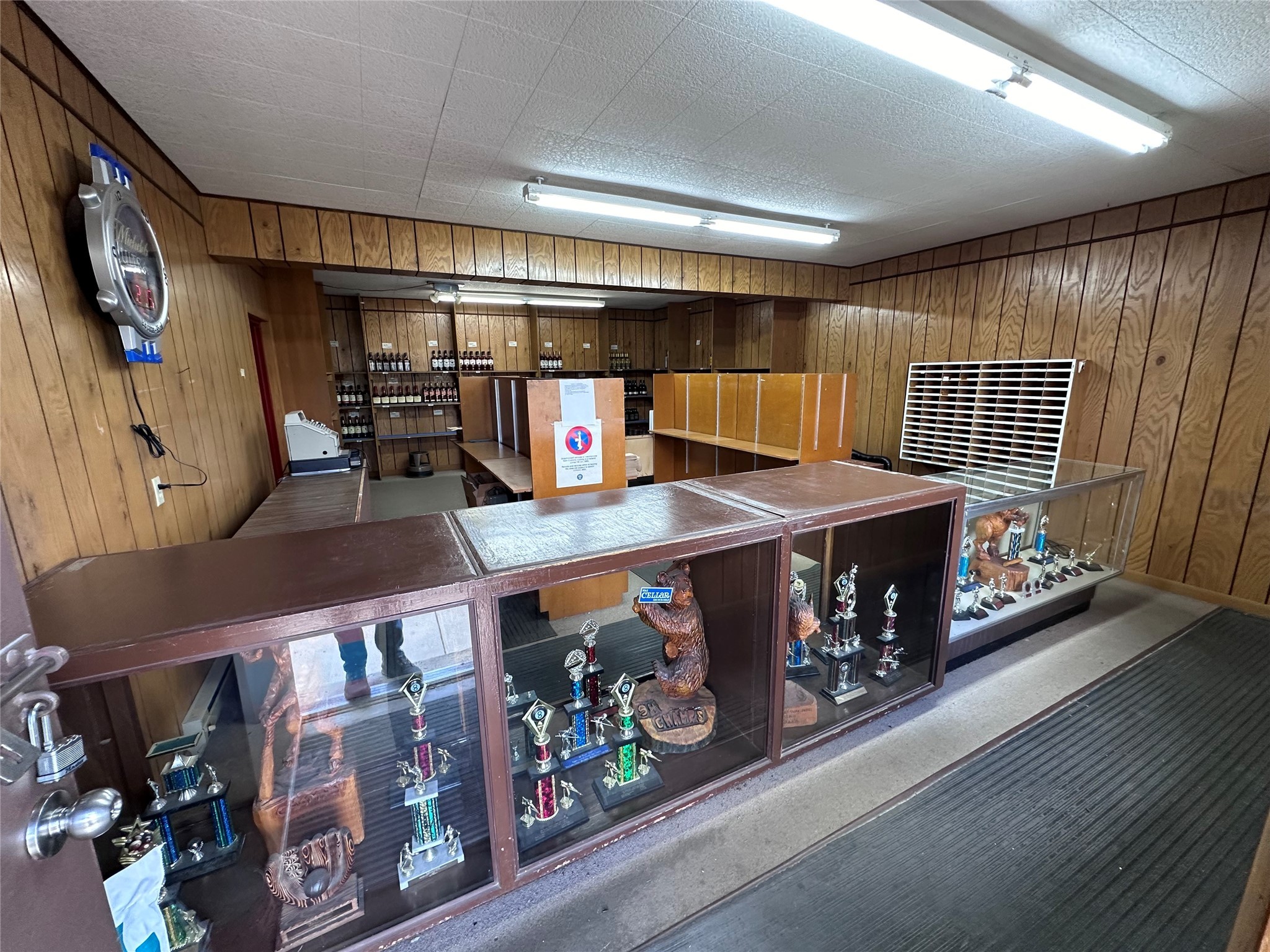 7988 Us Highway 93 N