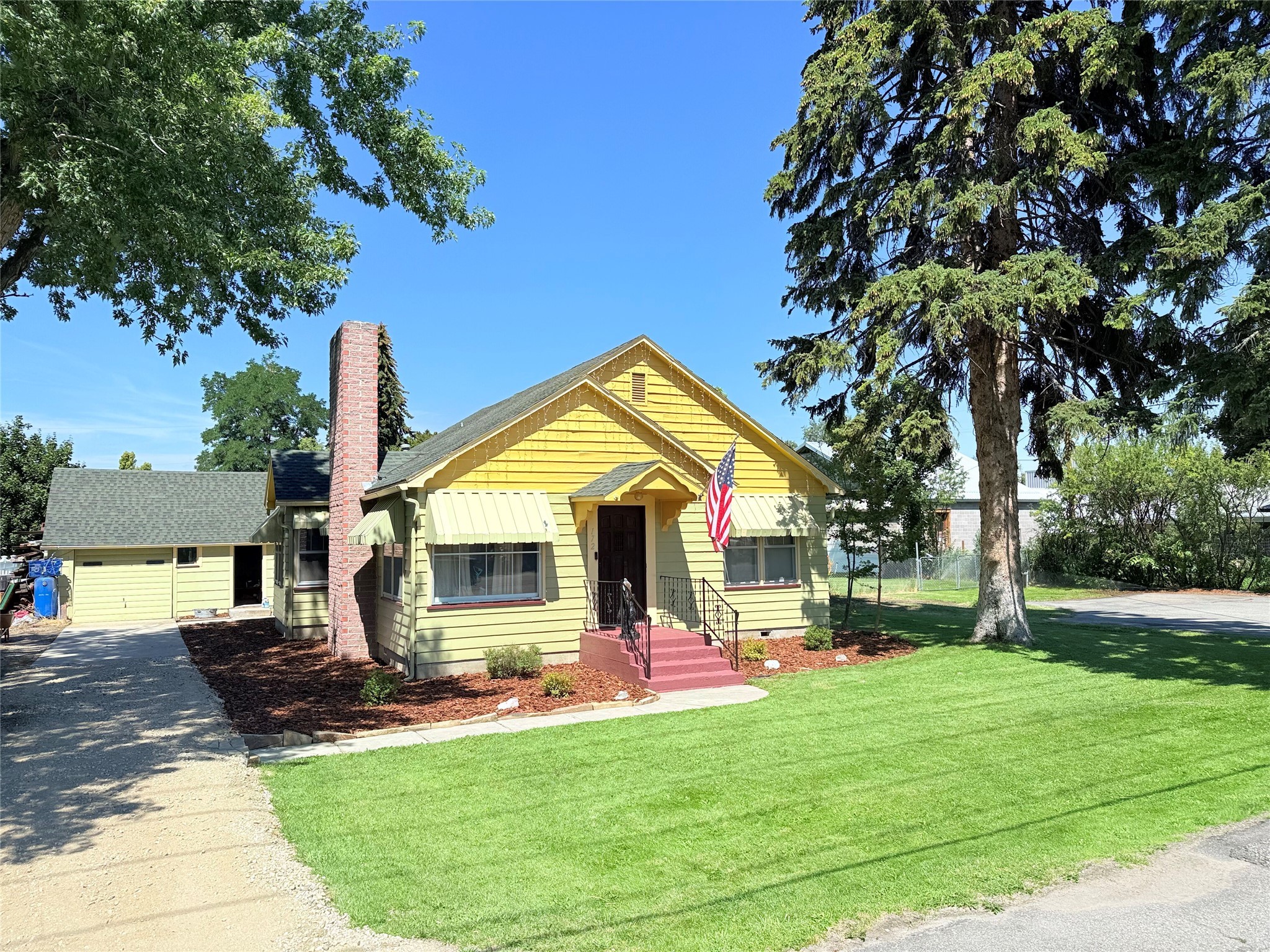 172 Golf Course Road