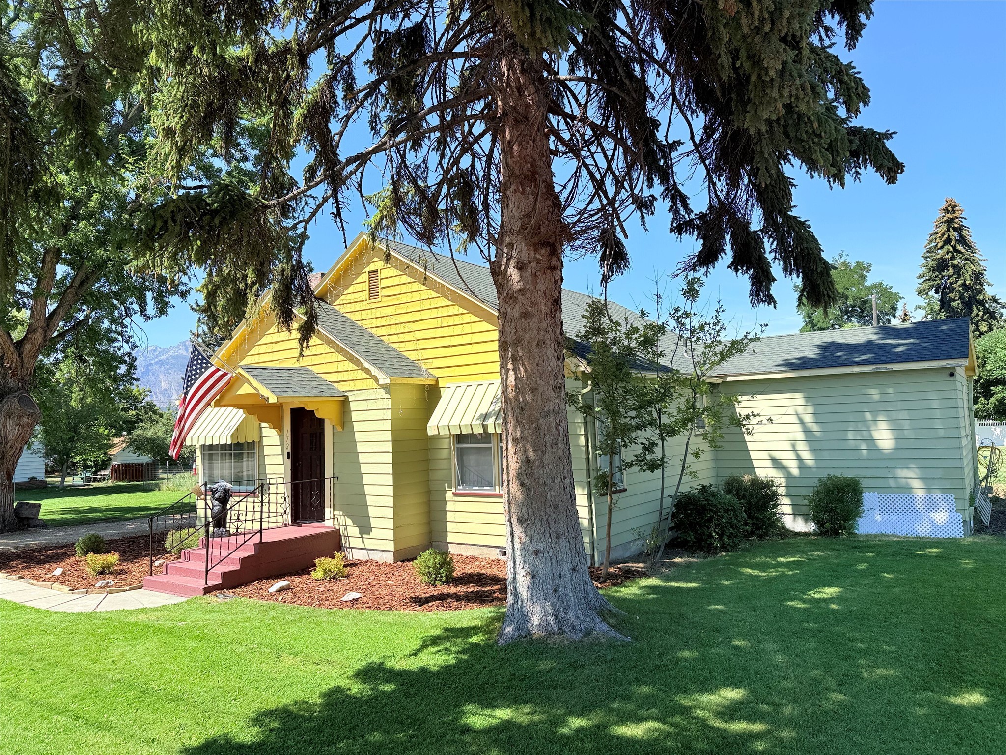 172 Golf Course Road