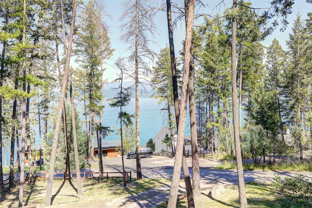 Photo of 212 Tamarack Terrace Road, Lakeside, MT 59922 (MLS # 30075397)