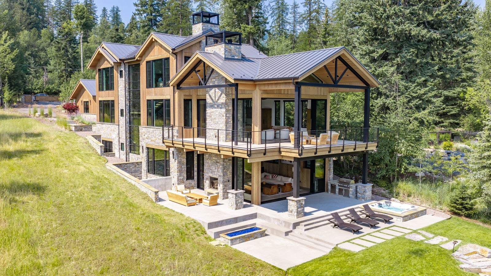 1500 W Lakeshore Drive