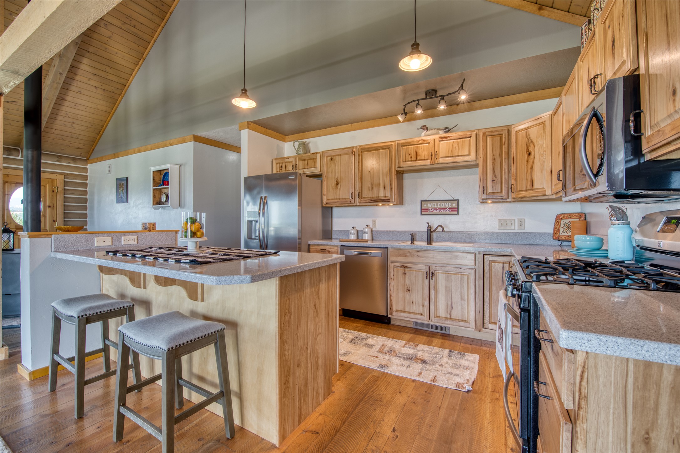 Hamilton, Montana 59840, United States, 3 Bedrooms Bedrooms, ,3 BathroomsBathrooms,Residential,Active,104354