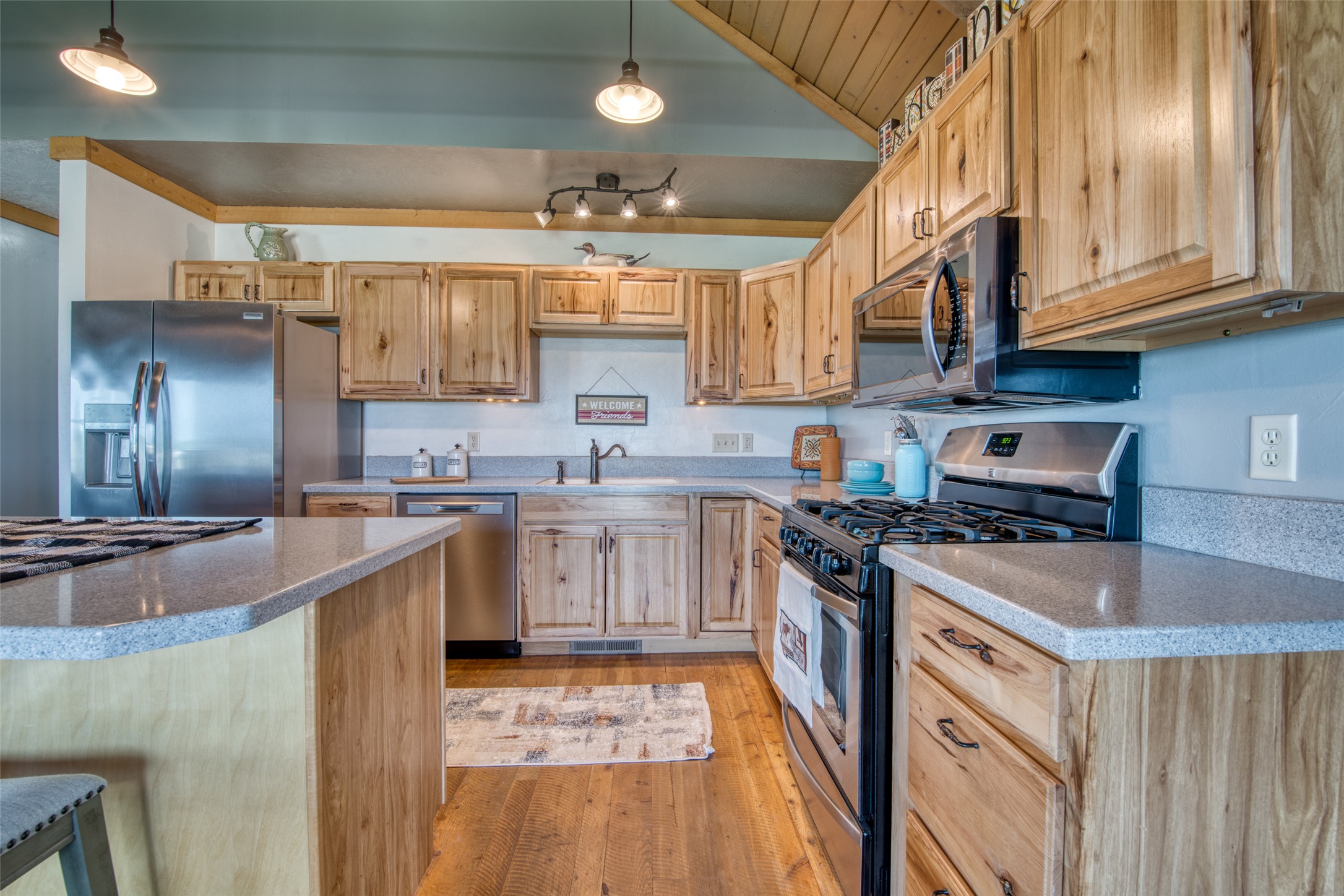 Hamilton, Montana 59840, United States, 3 Bedrooms Bedrooms, ,3 BathroomsBathrooms,Residential,Active,104354