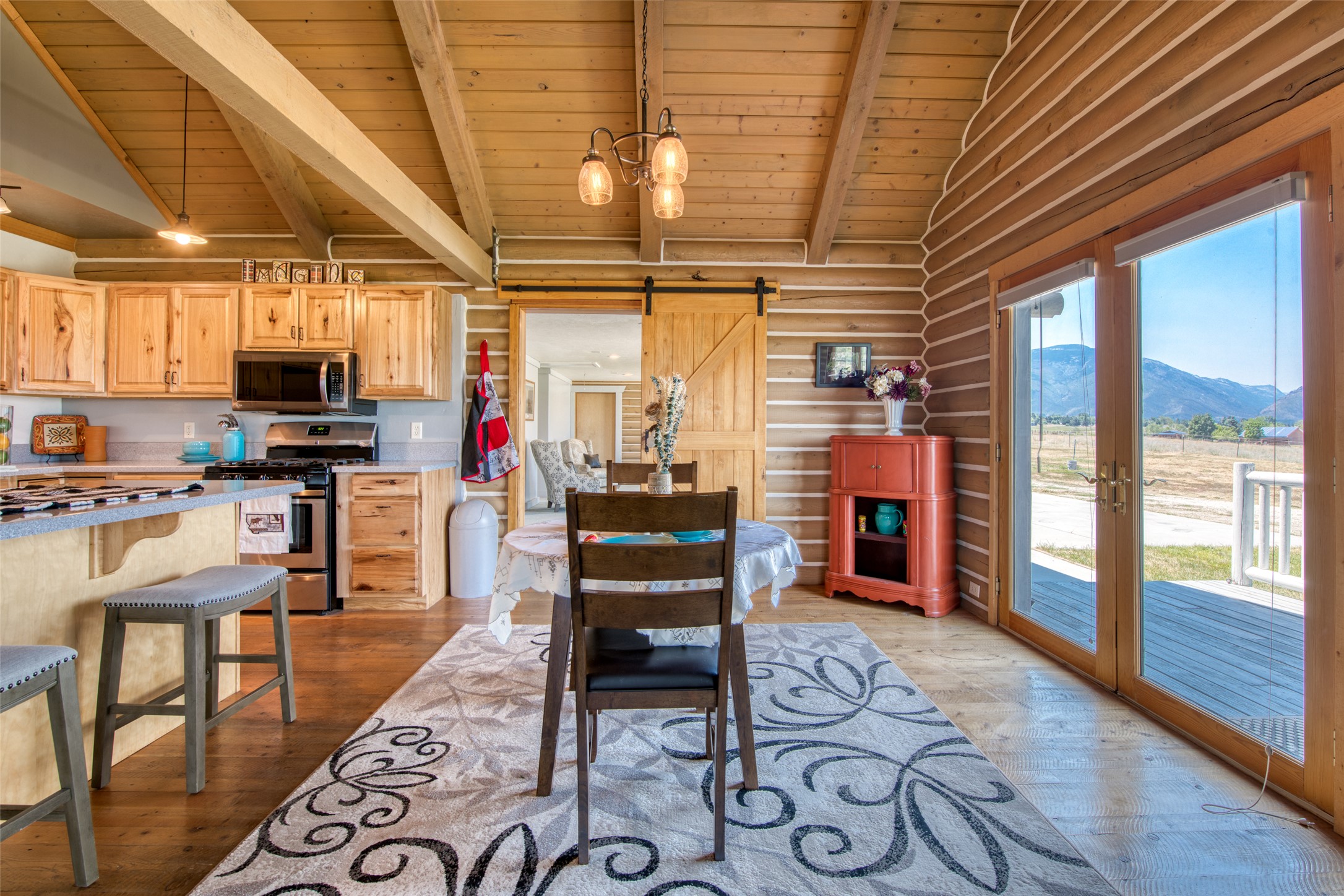 Hamilton, Montana 59840, United States, 3 Bedrooms Bedrooms, ,3 BathroomsBathrooms,Residential,Active,104354