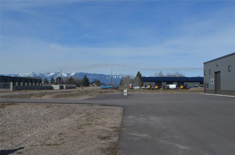 Tiny photo for 1049 Prospector Trail #B, Kalispell, MT 59901 (MLS # 30067856)