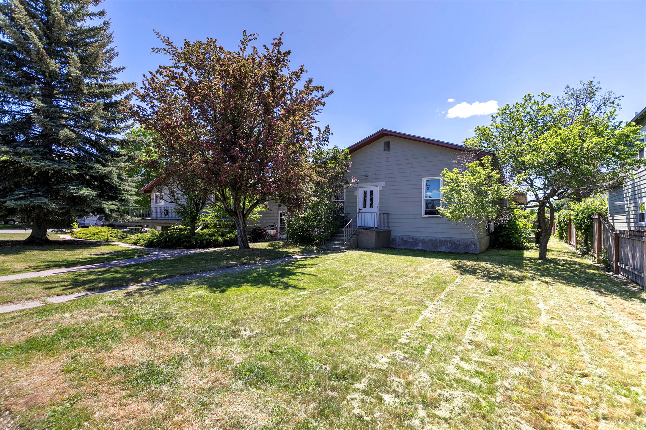 1811 S 7th Street W