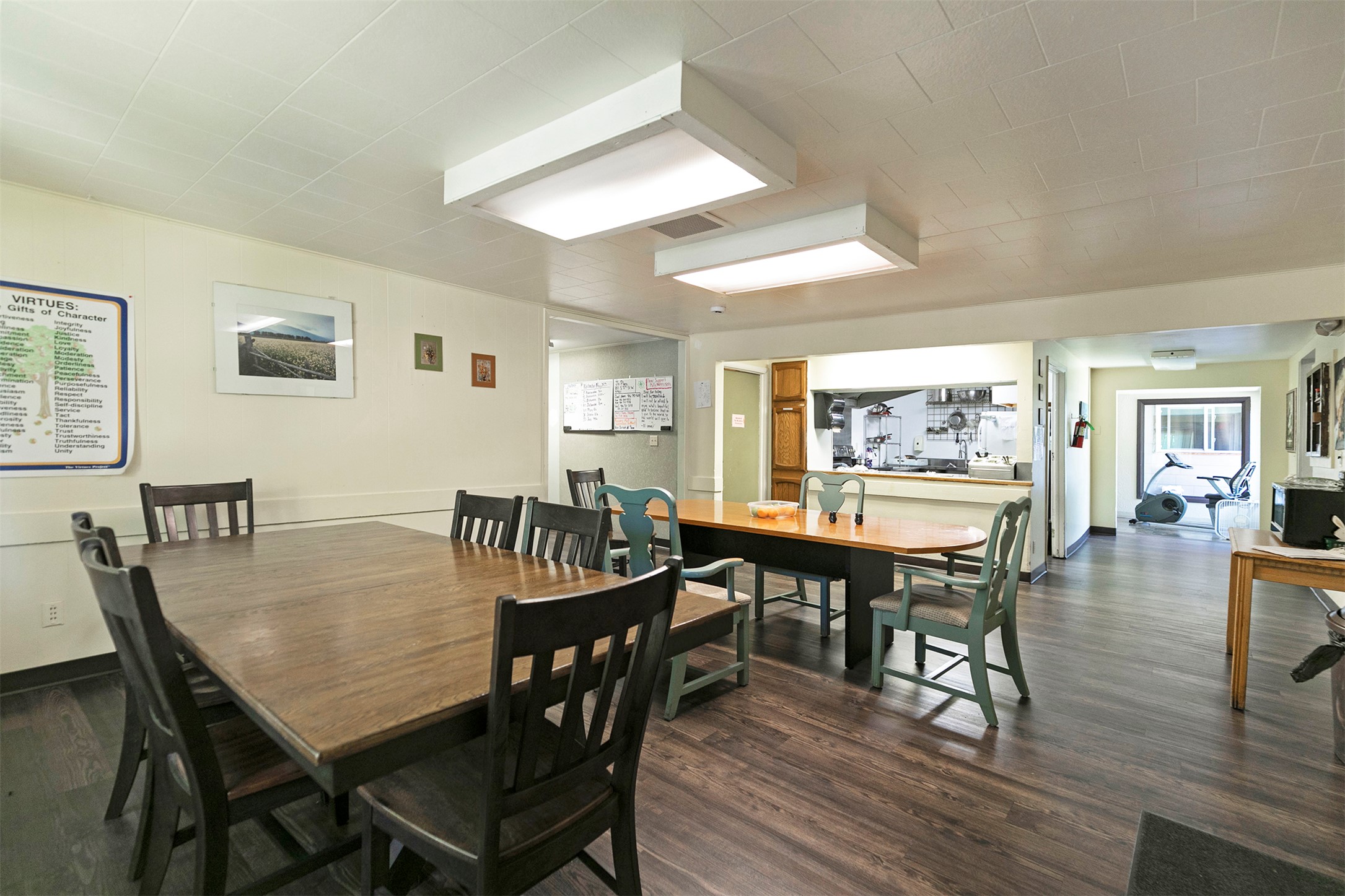 1811 S 7th Street W