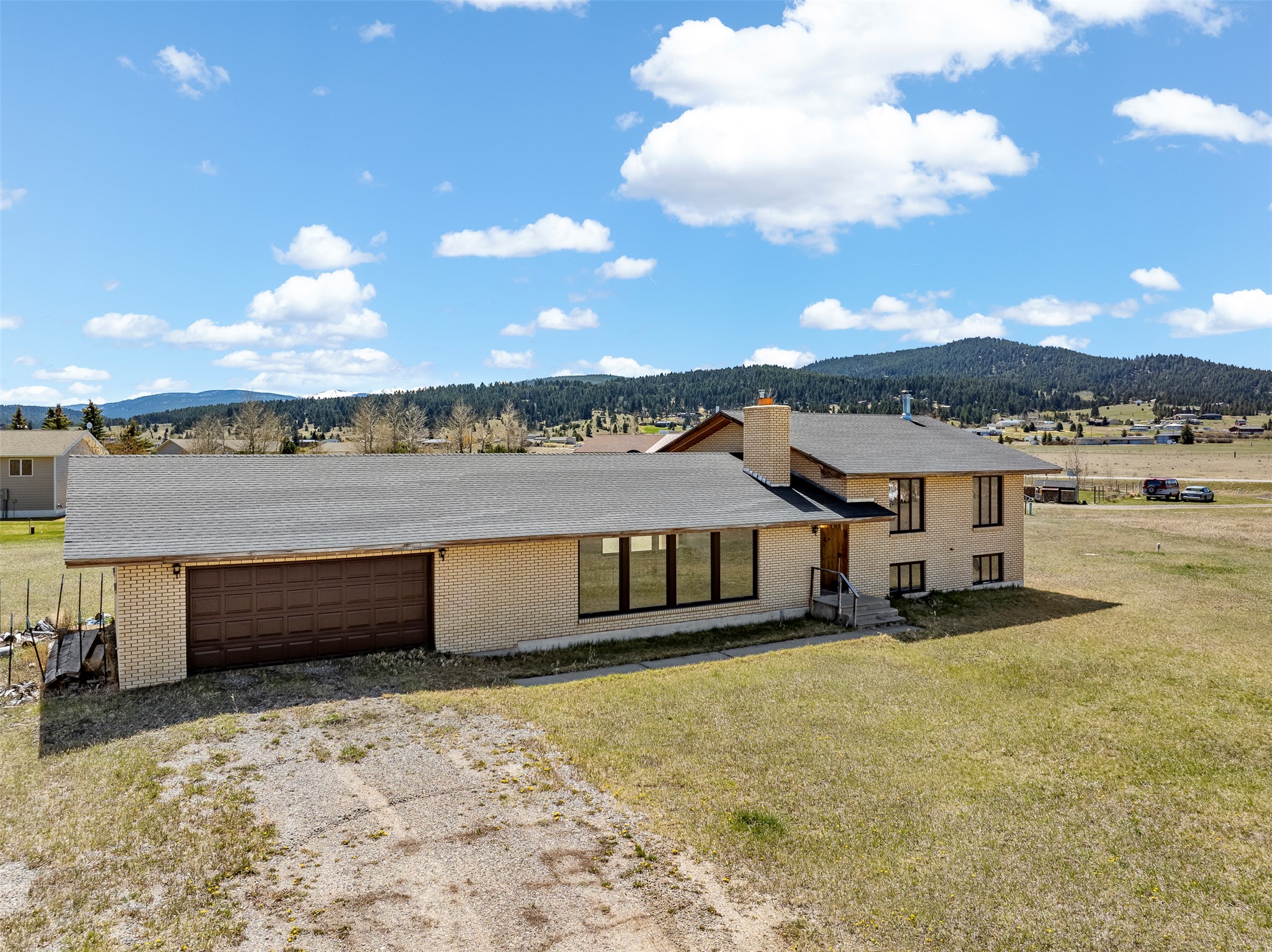 210 Vista Court