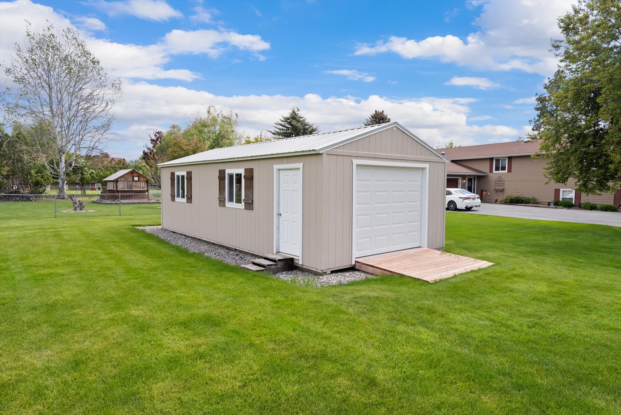 77 Scarborough Avenue