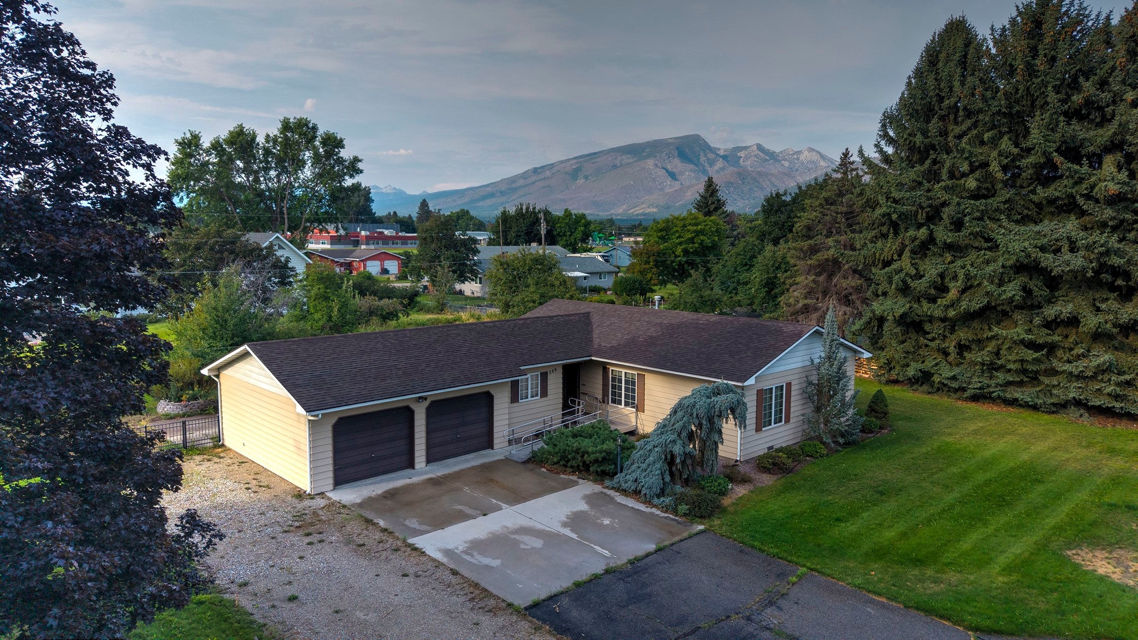 289 N Sapphire Street