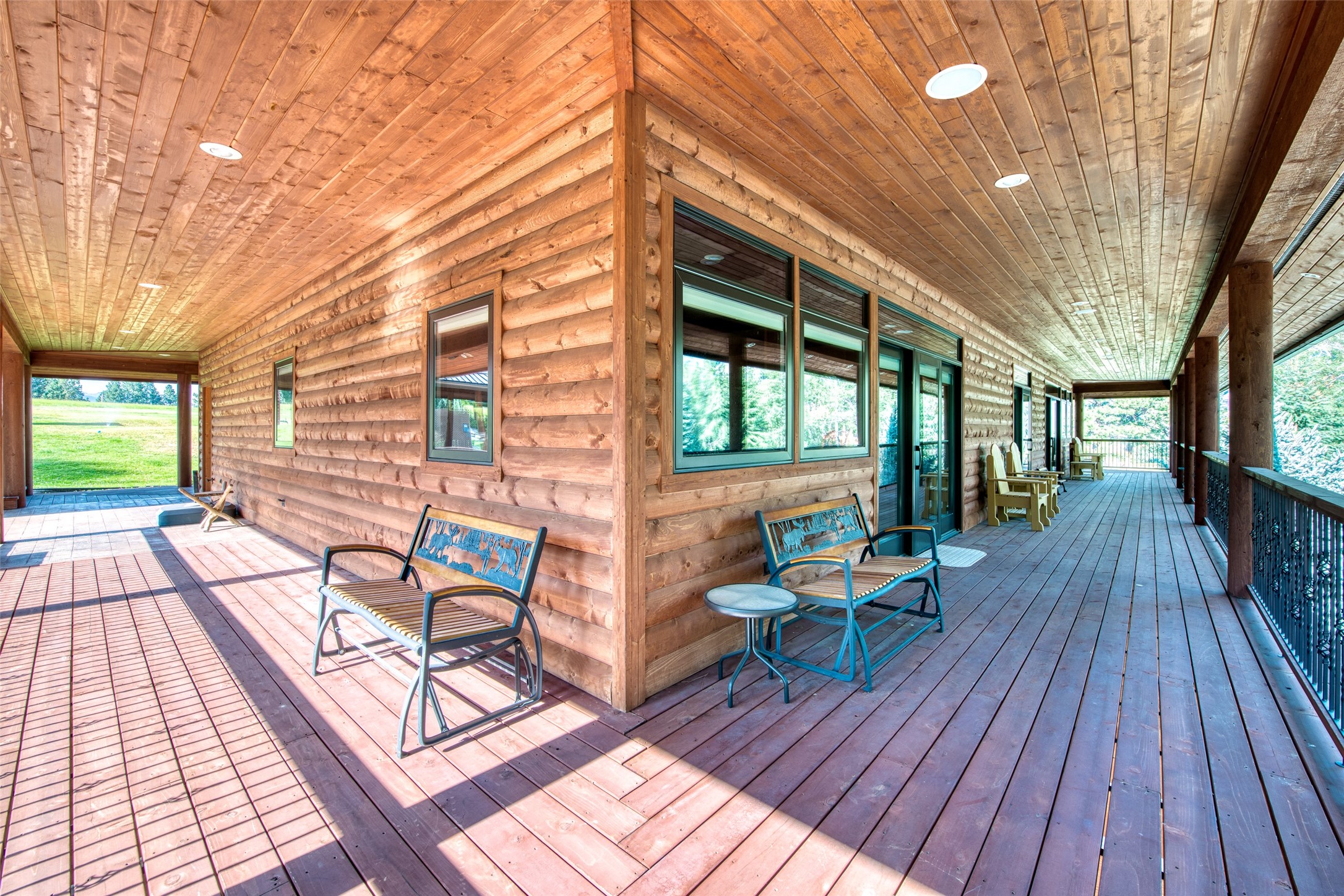 Darby, Montana 59829, United States, 12 Bedrooms Bedrooms, ,16 BathroomsBathrooms,Residential,Pending,61822