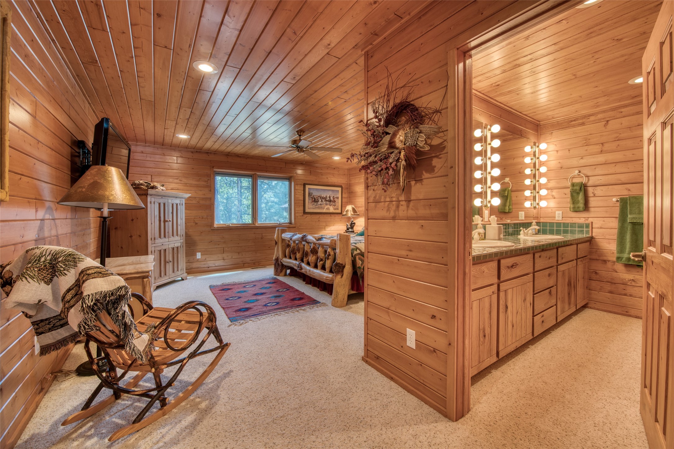 Darby, Montana 59829, United States, 12 Bedrooms Bedrooms, ,16 BathroomsBathrooms,Residential,Pending,61822