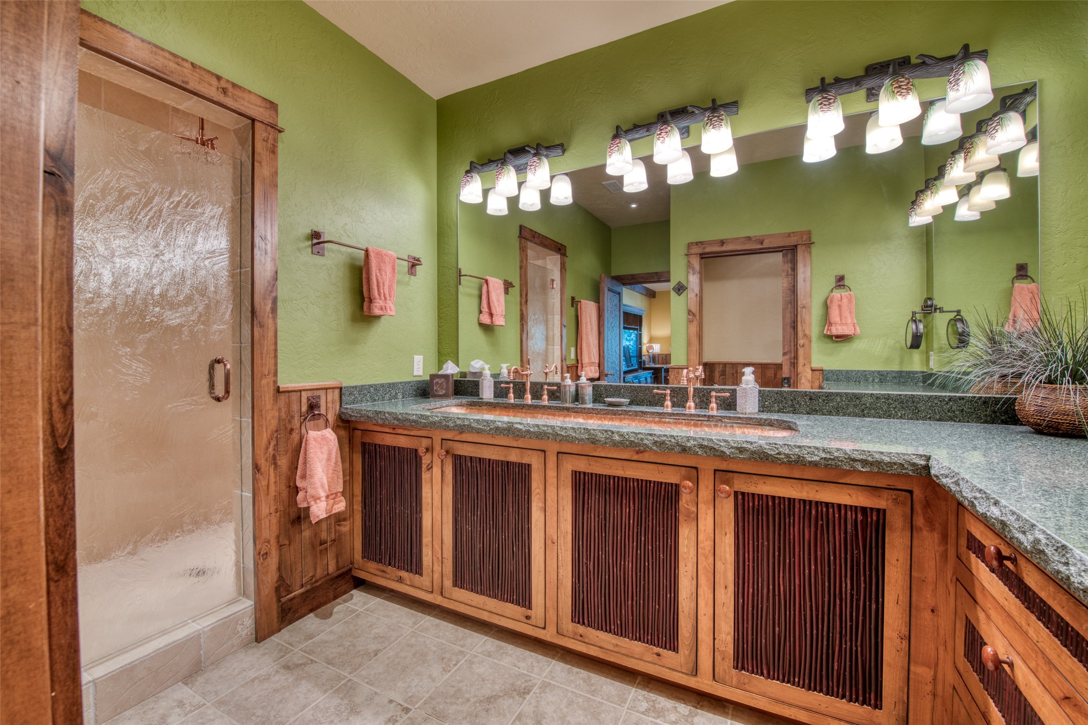 Darby, Montana 59829, United States, 12 Bedrooms Bedrooms, ,16 BathroomsBathrooms,Residential,Pending,61822