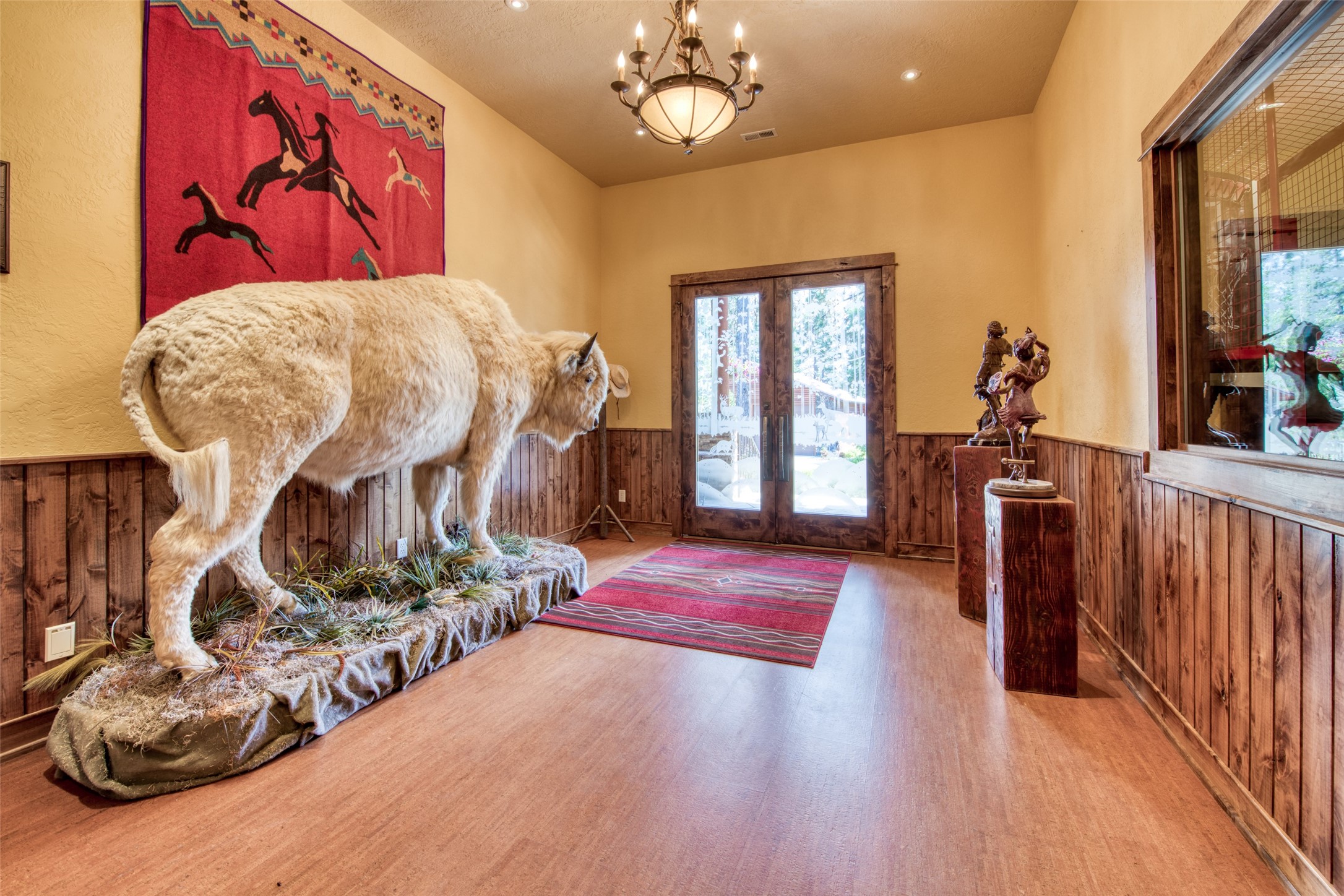 Darby, Montana 59829, United States, 12 Bedrooms Bedrooms, ,16 BathroomsBathrooms,Residential,Pending,61822